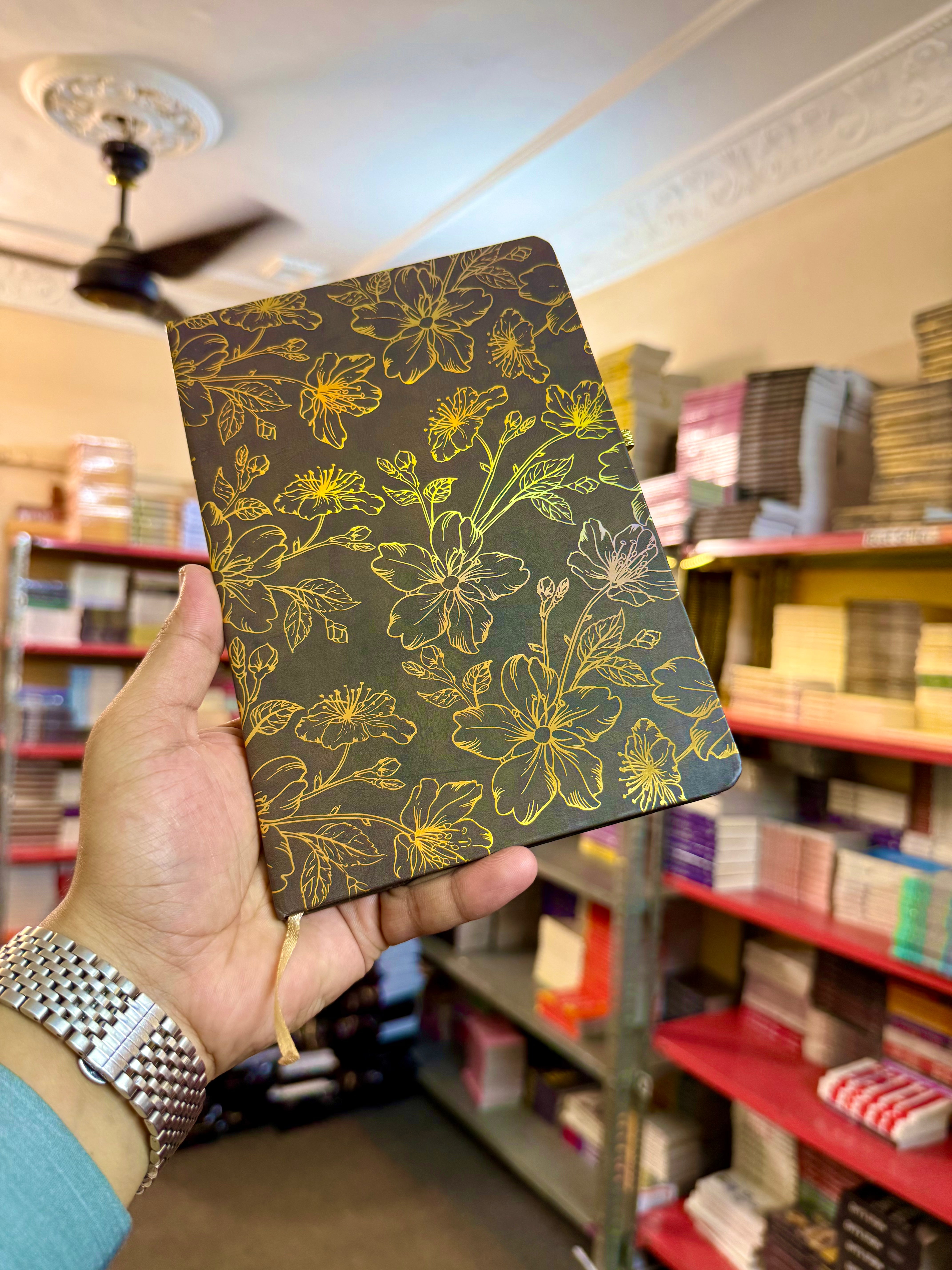 Mocha Brown – Golden Botanical Journal